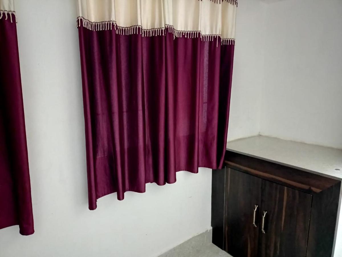 Chinta Haran Rest House Deoghar Extérieur photo