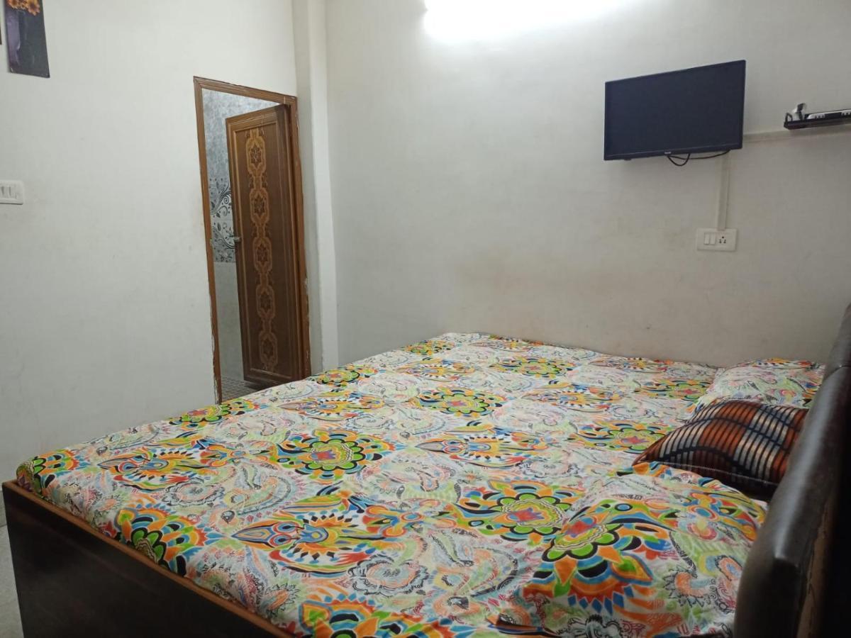 Chinta Haran Rest House Deoghar Chambre photo